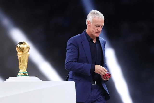 Sé que hay expectativas. Pero tendremos rivales difíciles en nuestros tres primeros partidos. Concentrémonos en el primero, Didier Deschamps