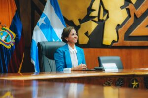 Marcela Aguiñaga en acto deliberativo de rendición de cuentas: “Gracias, por tanto, Guayas… Ha sido el honor más grande de mi vida ser  su prefecta”