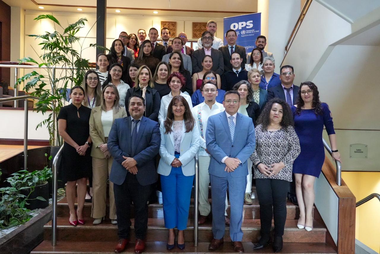 Gobierno Nacional, junto a la OPS, impulsa en Ecuador el monitoreo de la Política sobre el Personal de Salud 2030