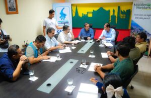 En Guayas, el Prefecto Carlos Encalada recorrió 4 cantones para identificar necesidades y coordinar acciones preventivas, ante posible Fenómeno El Niño
