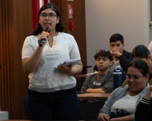 Universitarios conocen el Plan Estratégico de Turismo y el nuevo visor digital de Guayaquil