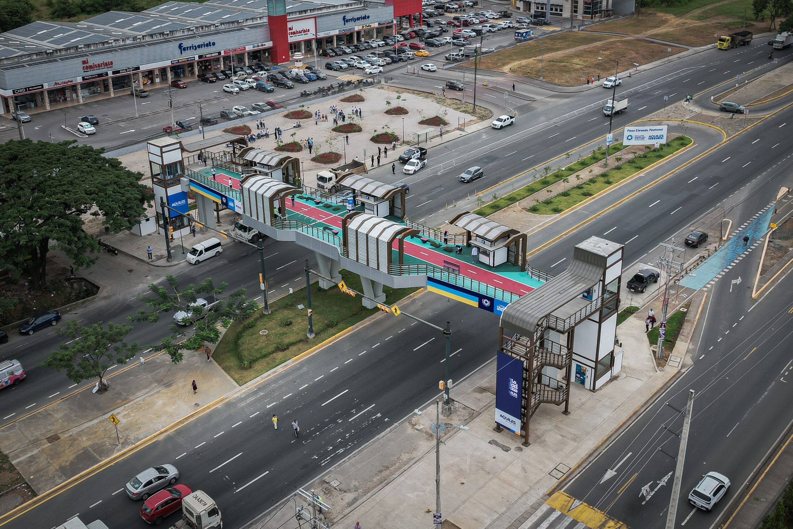 Guayaquil avanza hacia una ciudad más caminable con nuevas veredas, pasos peatonales y espacios seguros