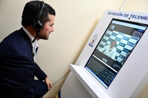 IESS implementa el teletriaje para descongestionar emergencias e inicia la  telemedicina en sus hospitales