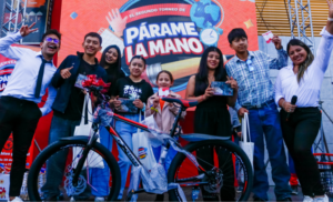 Almacenes Tía activa el regreso a clases en Quito rescatando los juegos tradicionales con «Párame la Mano»