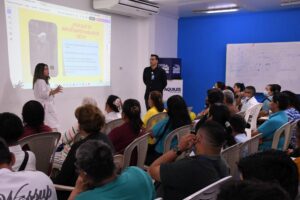 Charla sobre prevención del suicidio promueve la detección oportuna de señales de alerta