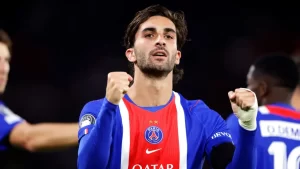 Ferran Torres aportó con un hat-trick para goleada del PSG ante Slovan Bratislava