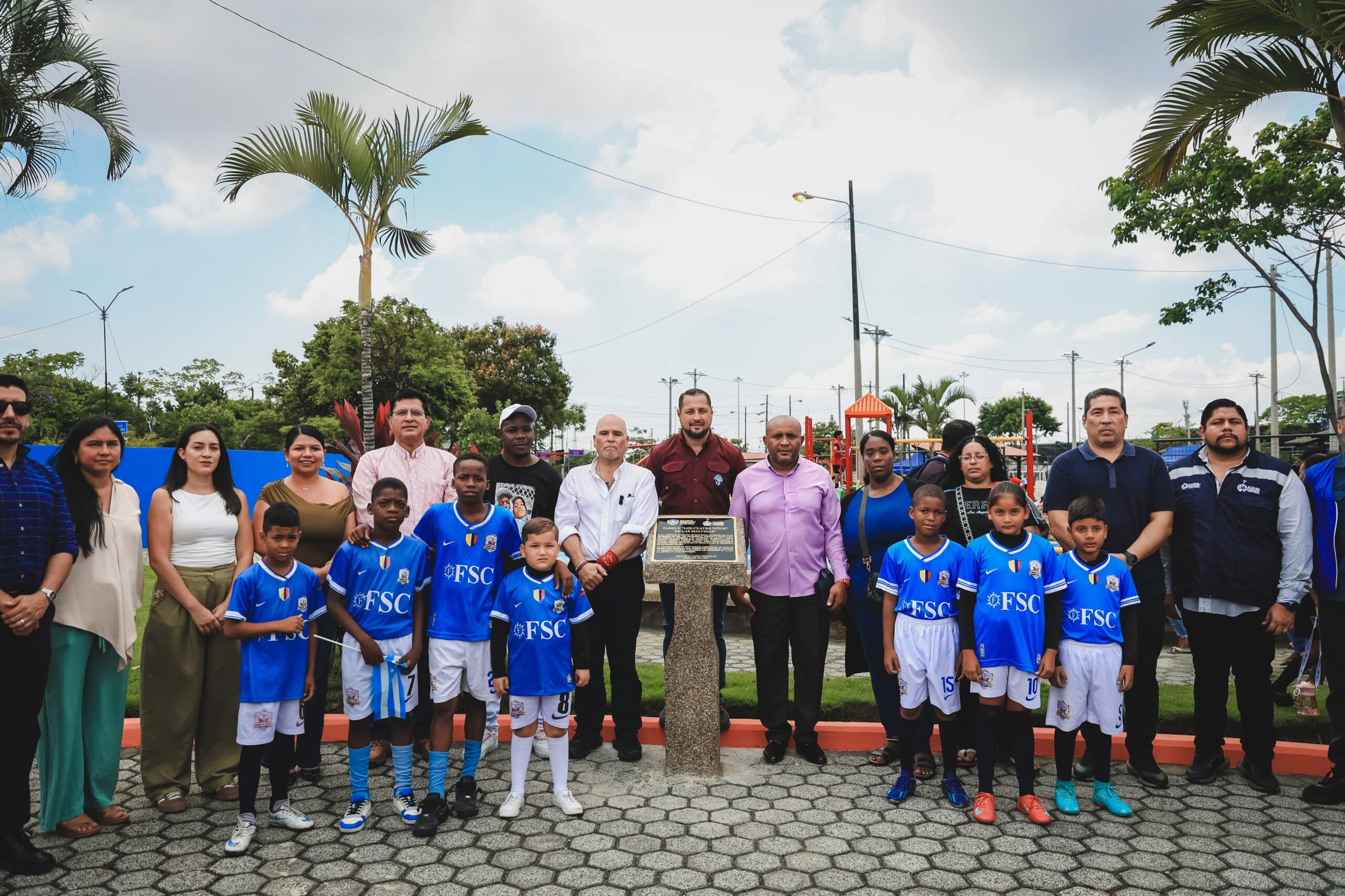 Municipio entrega renovado Parque “Los Cuatro Niños de las Malvinas” como parte de las medidas de reparación integral