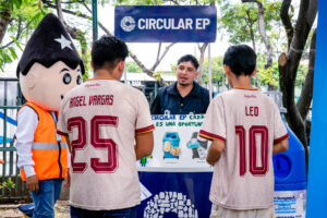 Municipio promovió el reciclaje y el cuidado del agua durante feria ambiental en Sauces 1